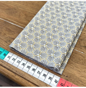 Tissu Coton Enduit / Motif Géométrique – Riad Taupe | 14.90 €/M
